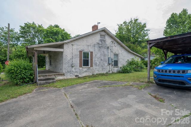 101 Huss Avenue, Cherryville, NC 28021