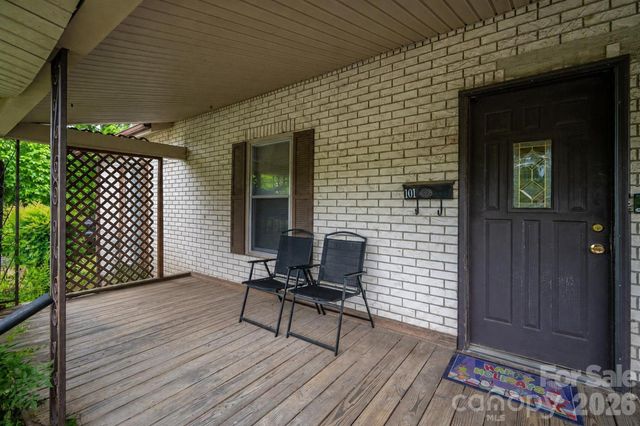 101 Huss Avenue, Cherryville, NC 28021