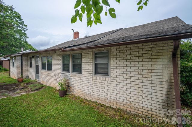 101 Huss Avenue, Cherryville, NC 28021