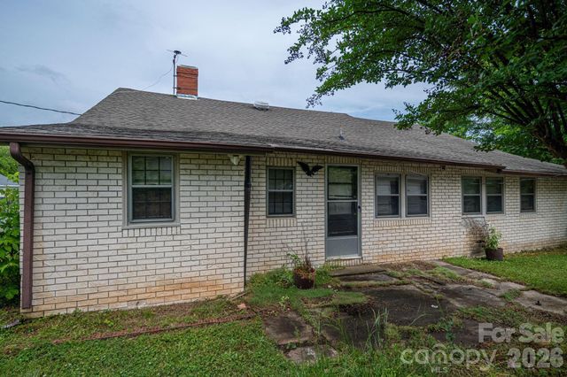 101 Huss Avenue, Cherryville, NC 28021