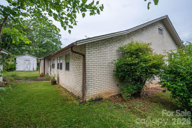 101 Huss Avenue, Cherryville, NC 28021