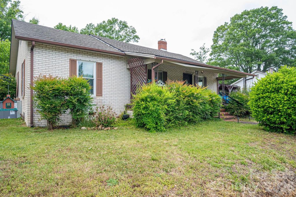 101 Huss Avenue, Cherryville, NC 28021