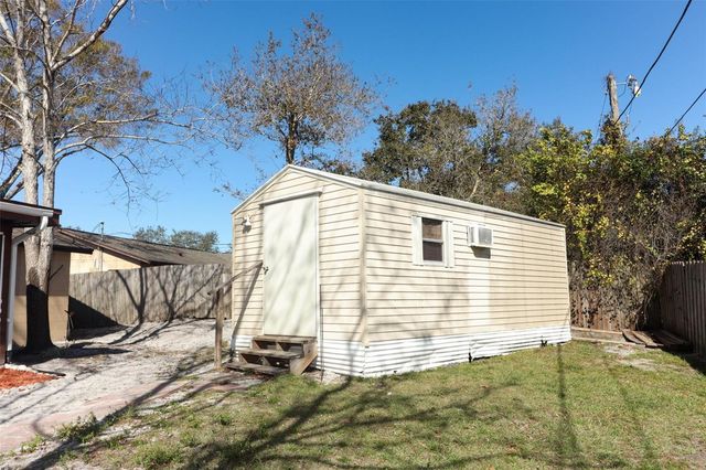 405 DUMONT AVENUE, Deltona, FL 32738