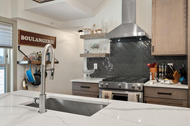 792 Highland Street, Columbus, OH 43215