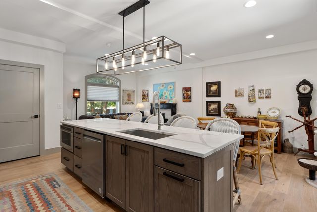 792 Highland Street, Columbus, OH 43215