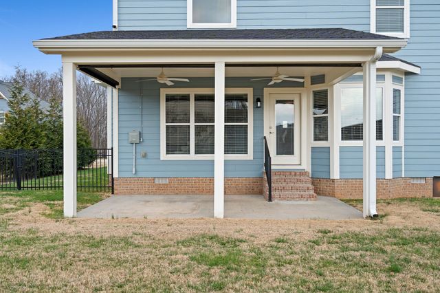 44 Hammock Dr, Winchester, TN 37398