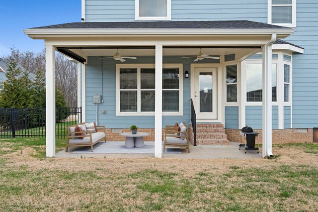 44 Hammock Dr, Winchester, TN 37398