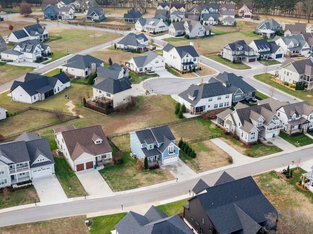 44 Hammock Dr, Winchester, TN 37398