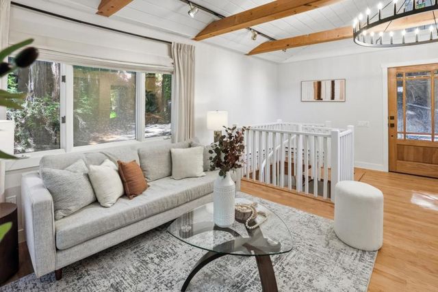 24250 Glenwood Drive, Los Gatos, CA 95033