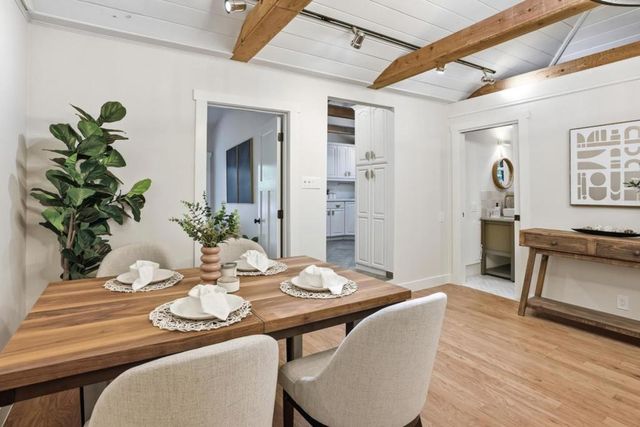 24250 Glenwood Drive, Los Gatos, CA 95033