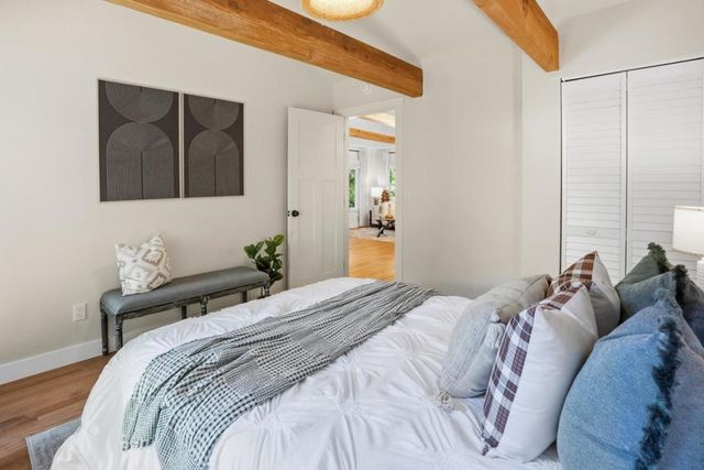 24250 Glenwood Drive, Los Gatos, CA 95033
