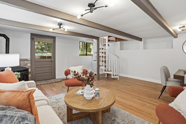 24250 Glenwood Drive, Los Gatos, CA 95033