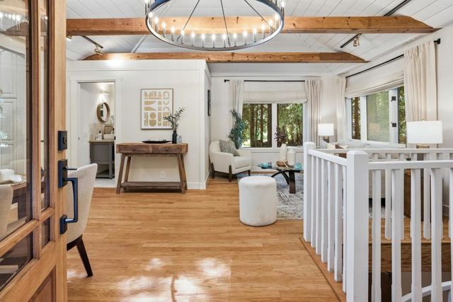 24250 Glenwood Drive, Los Gatos, CA 95033