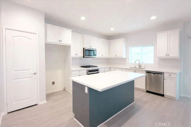 11736 Fresh Meadow Place, Victorville, CA 92392