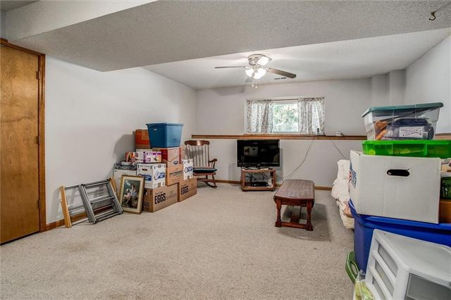 305 Pinetree Drive, Greenwood, MO 64034