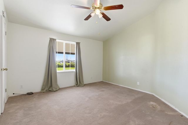 10118 Pioneer Ave, Oakdale, CA 95361