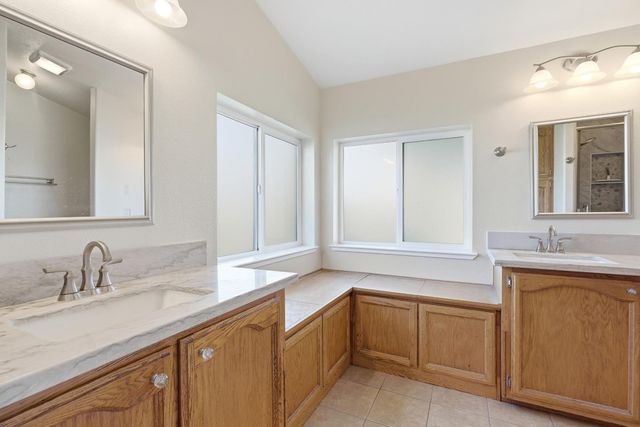 10118 Pioneer Ave, Oakdale, CA 95361