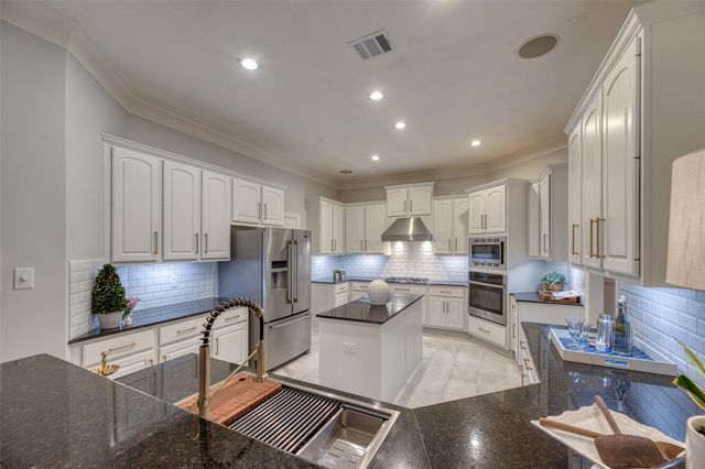 1927 Sparrows Ridge, Katy, TX 77450