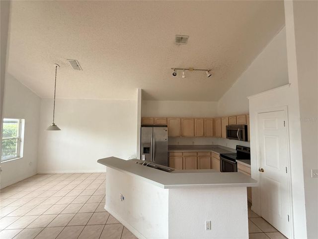 2918 BLOOMING ALAMANDA LOOP, Kissimmee, FL 34747