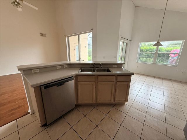 2918 BLOOMING ALAMANDA LOOP, Kissimmee, FL 34747