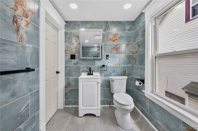 22 Comstock Avenue, Buffalo, NY 14215