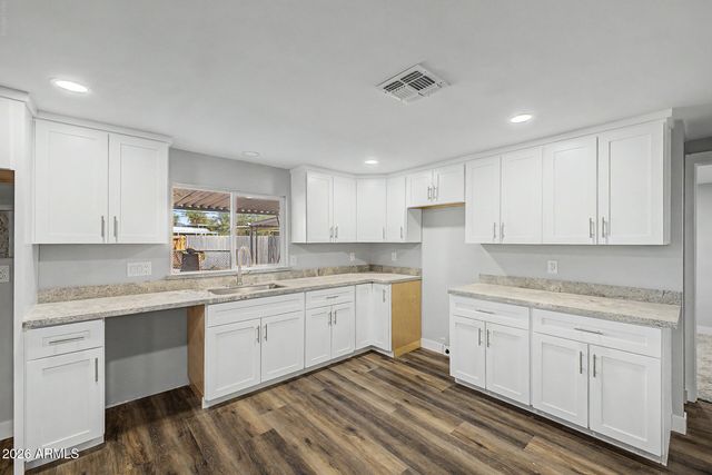 1903 W WINDSONG Street, Apache Junction, AZ 85120