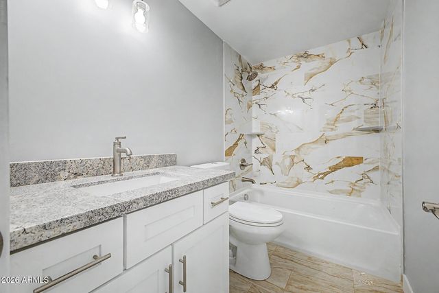 1903 W WINDSONG Street, Apache Junction, AZ 85120