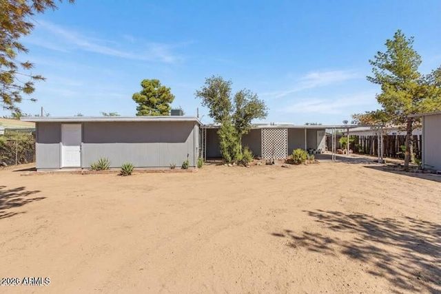 1903 W WINDSONG Street, Apache Junction, AZ 85120