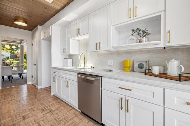 809 Constitution Drive, Foster City, CA 94404