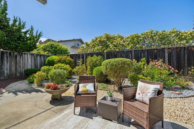 809 Constitution Drive, Foster City, CA 94404