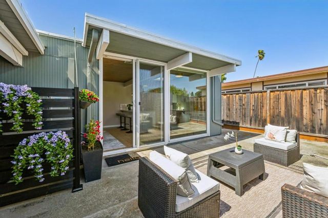 809 Constitution Drive, Foster City, CA 94404