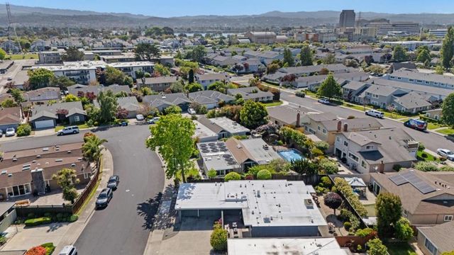 809 Constitution Drive, Foster City, CA 94404