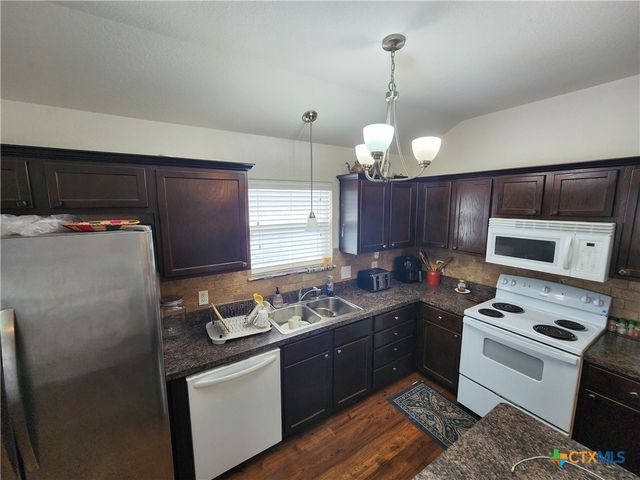 7724 Fieldstone Drive, Temple, TX 76502