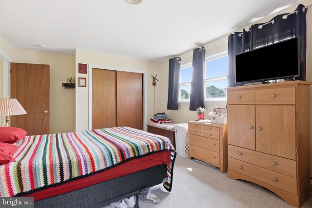 1413 POPLAR RD, Feasterville Trevose, PA 19053
