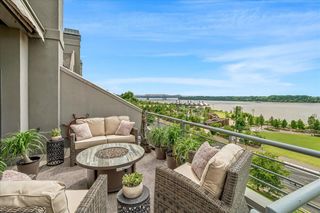 383 CHICKASAW BLUFF ST # 2, Memphis, TN 38103