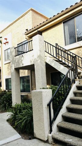 8476 New Salem 78, San Diego, CA 92126