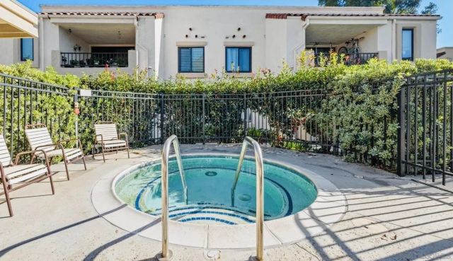 8476 New Salem 78, San Diego, CA 92126