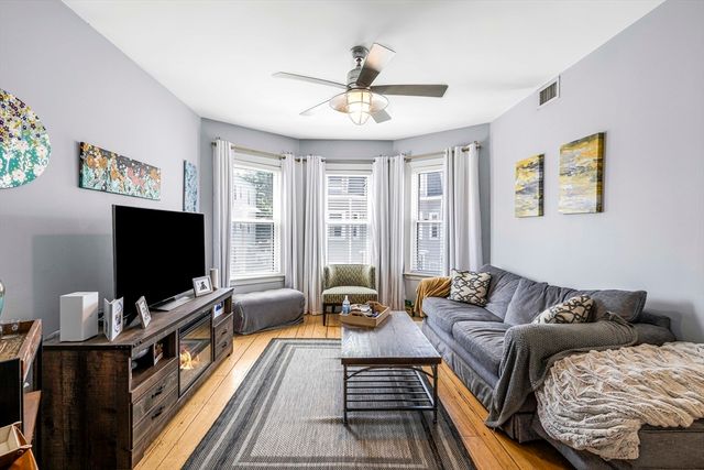 38 Woodward St 2, Boston, MA 02127