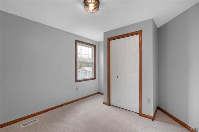 8455 Rollercoaster Drive, Cicero, NY 13039