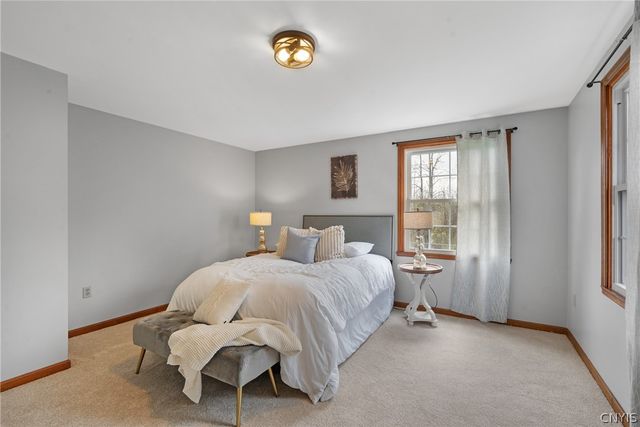 8455 Rollercoaster Drive, Cicero, NY 13039