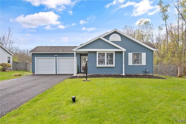 8455 Rollercoaster Drive, Cicero, NY 13039