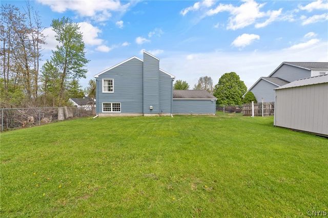 8455 Rollercoaster Drive, Cicero, NY 13039