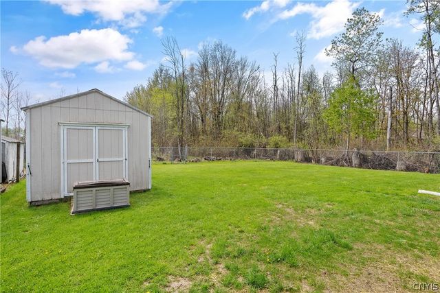 8455 Rollercoaster Drive, Cicero, NY 13039