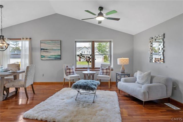 8455 Rollercoaster Drive, Cicero, NY 13039