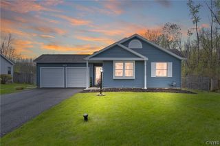 8455 Rollercoaster Drive, Cicero, NY 13039