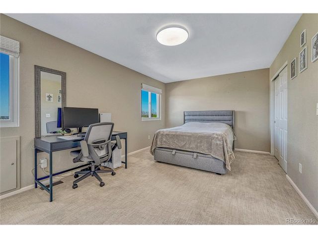 5427 S Quatar Ct, Aurora, CO 80015