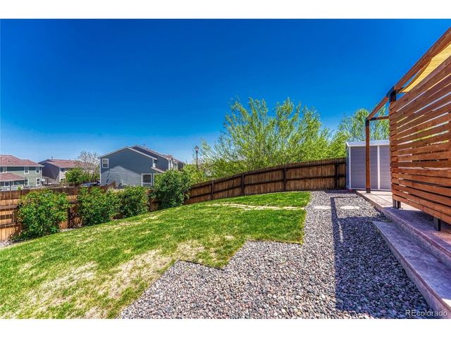 5427 S Quatar Ct, Aurora, CO 80015