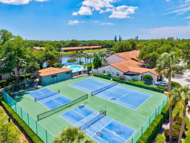 4612 PARK LAKE TERRACE N, Bradenton, FL 34209