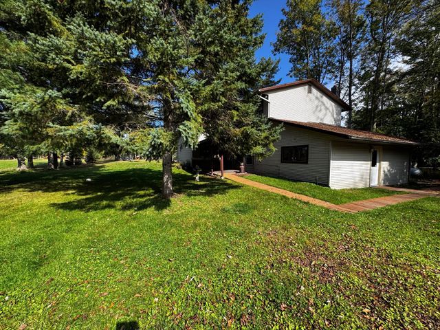 7047 Kingfisher Lane NE, Bemidji, MN 56601