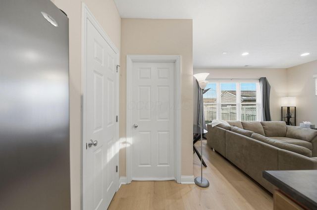 5640 Lantos Road, Dublin, OH 43016